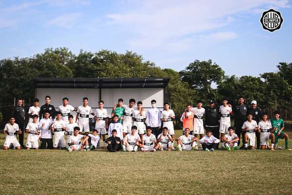 Sub 13 sigue al mando de Olimpia - Fútbol - ABC Color