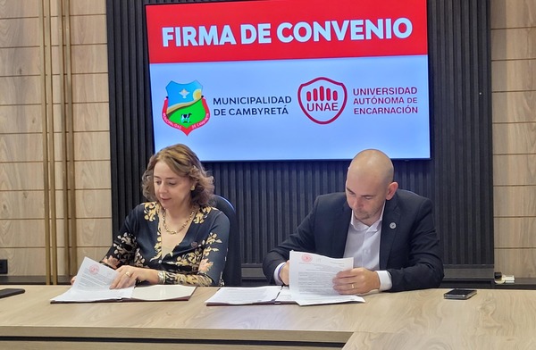 Cambyretá y UNAE firman convenio para favorecer educación terciaria