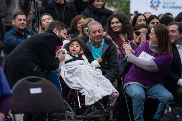 Gobierno chileno presenta proyecto de ley que crea inédito Sistema Nacional de Cuidados - Mundo - ABC Color