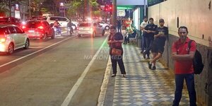 Gobierno y transportistas no llegan a acuerdo y sigue vigente la medida de paro