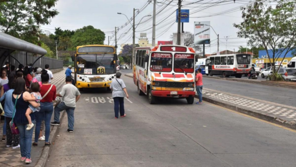 Autoridades y Transportistas no llegan a acuerdo y reunión definitiva será mañana - trece