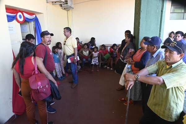 Indígenas fuerzan reunión en Indi y varios vuelven a sus casas, pero sin nada; otros siguen sobre Artigas - Nacionales - ABC Color