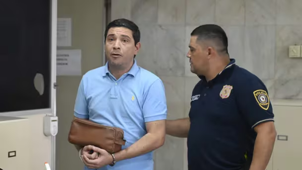 Fiscalía pide que Juan Villalba vaya a juicio oral por supuesta violencia familiar