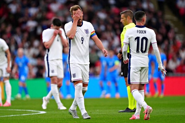 Versus / Inglaterra pierde ante Islandia en su último amistoso antes de Eurocopa