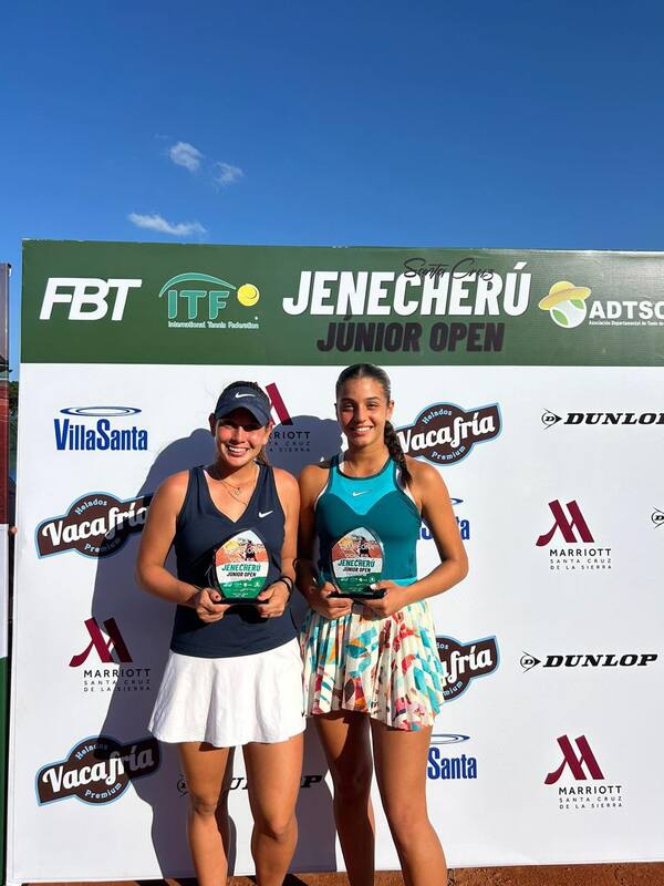 Catalina Delmás es campeona de dobles en Santa Cruz