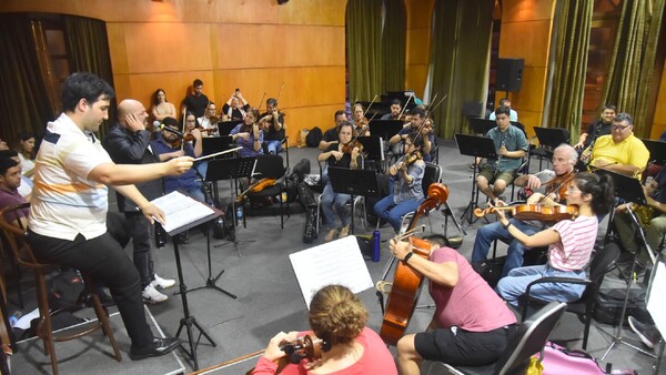 Luis Miguel llega Directo al corazón, al Teatro Municipal