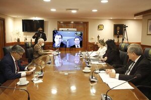 Corte quedó acéfala: Presidente, con permiso y vicepresidentes en Francia