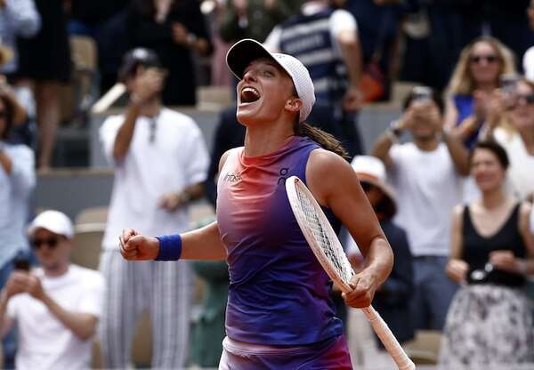 Iga Swiatek venció a Paolini y es campeona de Roland Garros - Tenis - ABC Color
