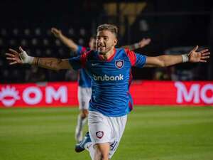 San Lorenzo ganó y clasificó con doblete de Iván Leguizamón - Fútbol Internacional - ABC Color