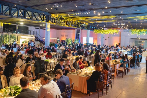 “20 años de solidaridad”: Banco de Alimentos prepara cena anual - trece