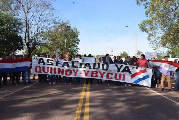 Quiindy: con cierre de Ruta PY01 piden “Asfaltado Ya” que hace cuatro años reclaman - Nacionales - ABC Color