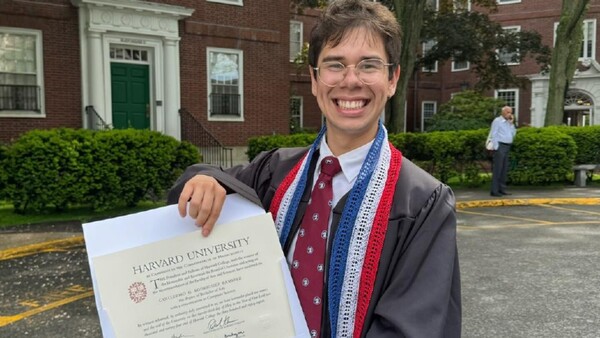 Joven paraguayo se gradúa como informático en la prestigiosa Harvard
