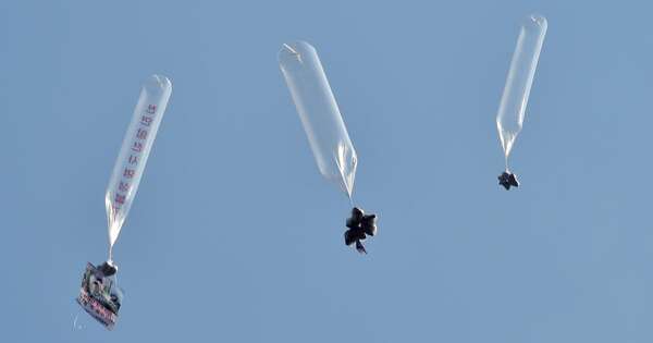 La Nación / “Guerra de globos” entre las Coreas continúa hoy con propaganda de altavoces