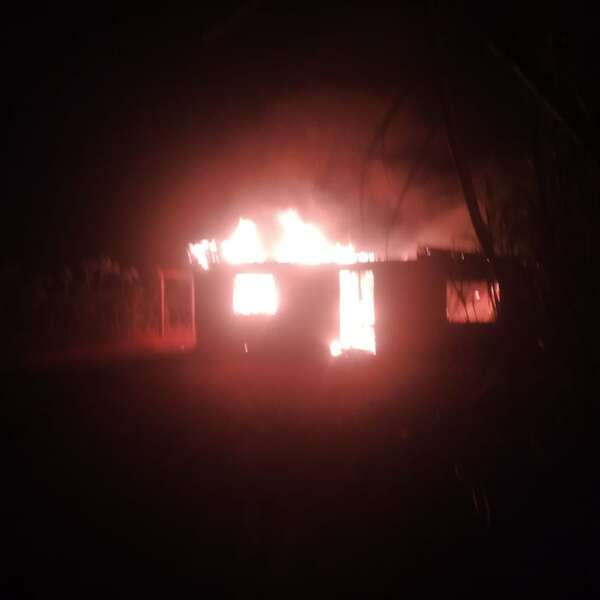 Incendio consume vivienda en Minga Porã - ABC en el Este - ABC Color