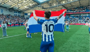 Versus / El Brighton de Enciso cerca de contratar a un DT que podría hacer historia en la Premier