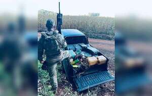 Incautan media tonelada de marihuana paraguaya en puerto clandestino brasileño - ABC en el Este - ABC Color