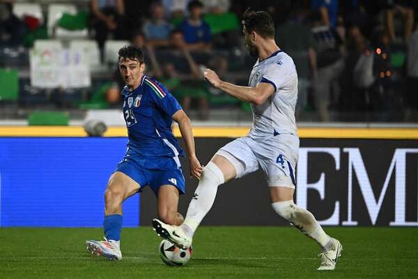 Italia toma impulso antes de la Euro con una cómoda victoria ante Bosnia - Fútbol Internacional - ABC Color