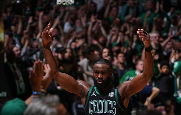 Versus / Los Celtics resisten a Doncic y avanzan 2-0 en las Finales de NBA