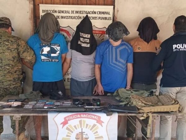 Detienen a cuatro militares que cometieron supuesto robo en Santaní · Radio Monumental 1080 AM