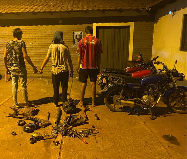 Detienen a 3 hombres e incautan motocicletas de dudosa procedencia en Cap. Miranda