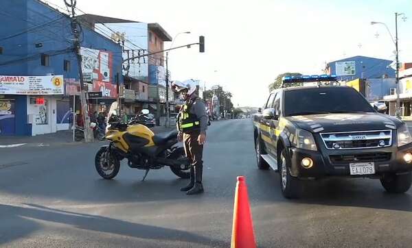 Tránsito interrumpido en Fernando de la Mora, zona Norte, por desfiles por la Paz del Chaco - Nacionales - ABC Color