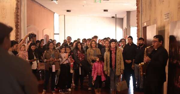La Nación / Realizan visita guiada en el Teatro Municipal de Asunción