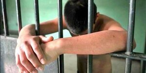 Tribunal condena a adicto por maltratar a sus padres