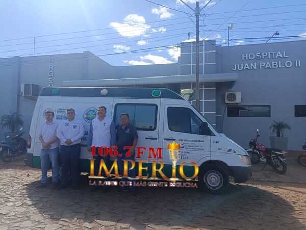 Centro de Especialidades Juan Pablo II recibe una nueva ambulancia - Radio Imperio 106.7 FM