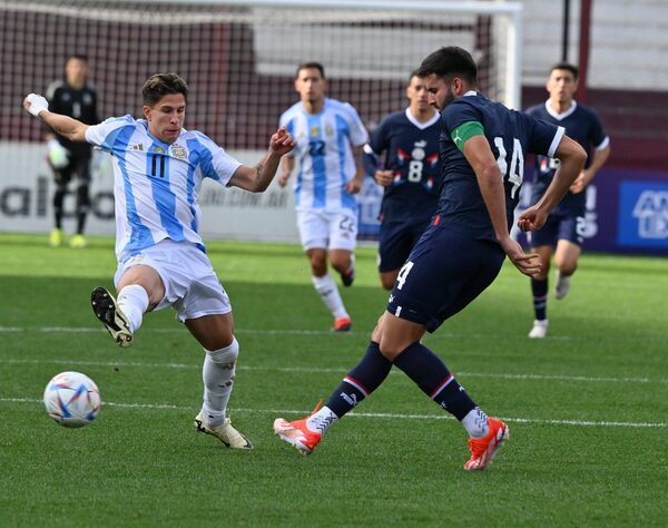 A pesar de la dura derrota, la Albirroja olímpica se sigue preparando · Radio Monumental 1080 AM
