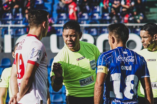 Versus / Los futbolistas de cada equipo que marcaron presencia en las 22 fechas del Apertura