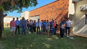 Vecinos de Villa Ygatimí reclaman atención 24 horas en la USF - Nacionales - ABC Color