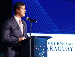 Santi Peña fortalece la idea de compras públicas - Chismes, Arte y Espectáculo  - Churero.com