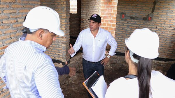 Baruja controló el avance de las 297 viviendas en Caazapá - Chismes, Arte y Espectáculo - Churero.com