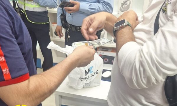 En comercio de CDE quisieron dar facturas por menor valor de la compra a turistas argentinos – Diario TNPRESS