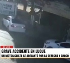 Maniobra imprudente de motociclista causó accidente en Luque - Paraguay.com