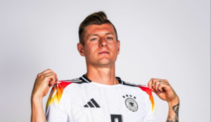 Versus / Un insaciable Kroos espera despedirse del fútbol ganando la Eurocopa