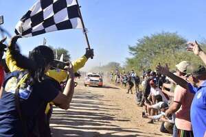 “Santiago Peña pidió que la largada simbólica del Rally del Chaco sea en el Palacio de López” - ABC Motor 360 - ABC Color