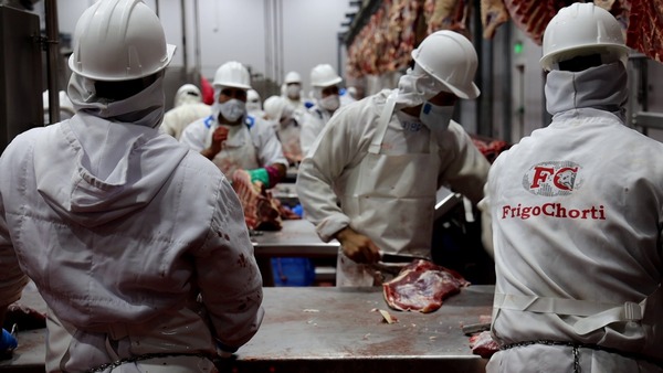 Primer envío en la historia de carne paraguaya a Canadá