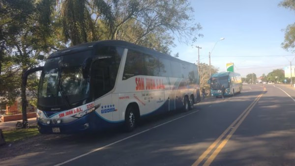 Choferes pelearon por itinerario, uno realizó varios disparos
