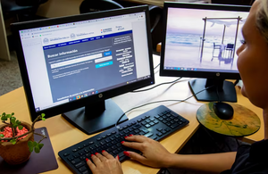 Plantean implementar IA para optimizar búsqueda de información pública en portal - trece