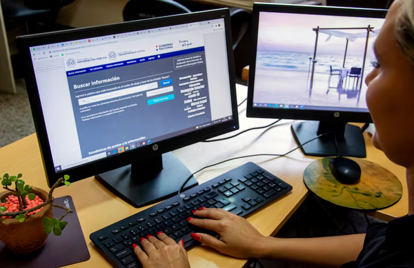 Plantean implementar IA para optimizar búsqueda de información pública en portal - trece