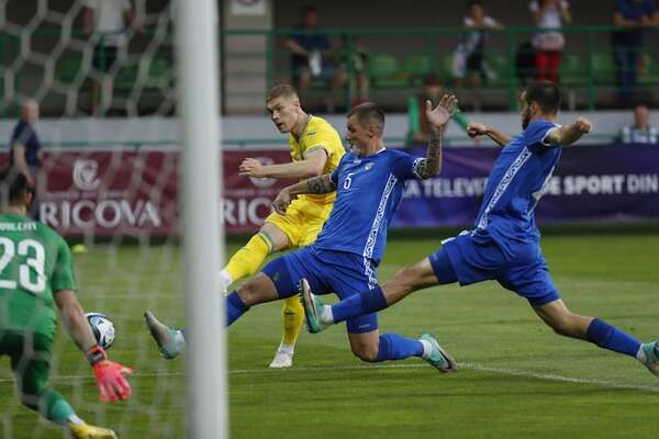 Dovbyk y Lunin lideran el triunfo de Ucrania en su última prueba antes de la Eurocopa - Fútbol Internacional - ABC Color