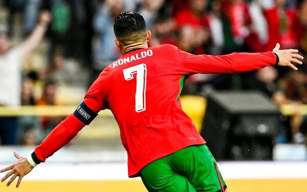 Versus / ¡Volvió con todo! Cristiano Ronaldo y un doblete para la goleada de Portugal a Irlanda