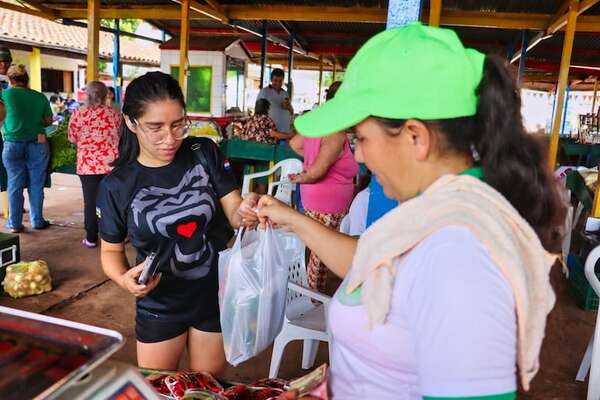 Luque: reportan buen volumen de ventas en la Feria de Agricultura Familiar - Nacionales - ABC Color