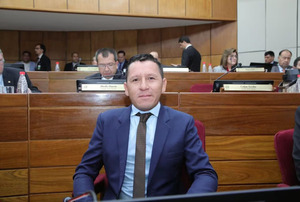 Juzgado ratifica que senador Chaqueñito no puede acercarse a funcionaria indígena