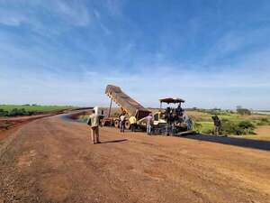 Lote 2 del acceso rural al Puente de la Integración alcanza 56,49% de avance - ABC en el Este - ABC Color