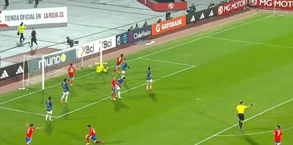 Versus / Los dos goles "calcados" que sufre Paraguay ante Chile