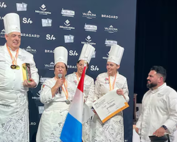 Guapas mujeres paraguayas logran la medalla de plata en el Mundial de la Pastelería