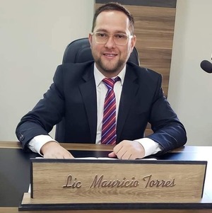 Improductivo concejal Mauricio Torres propone establecer el “Día del asado” - La Clave
