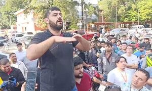 Manifestación de trabajadores de plataformas impide cesión de privilegios a taxistas en CDE – Diario TNPRESS